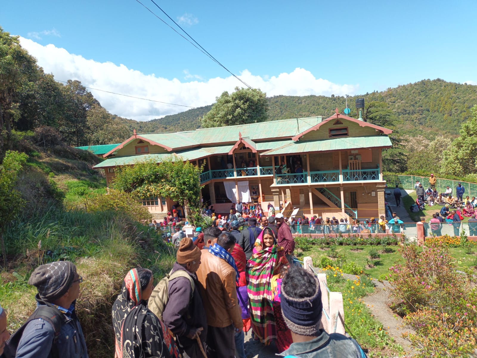 मायावती धर्मार्थ चिकित्सालय में विशाल निशुल्क नेत्र चिकित्सा शिविर का आयोजन