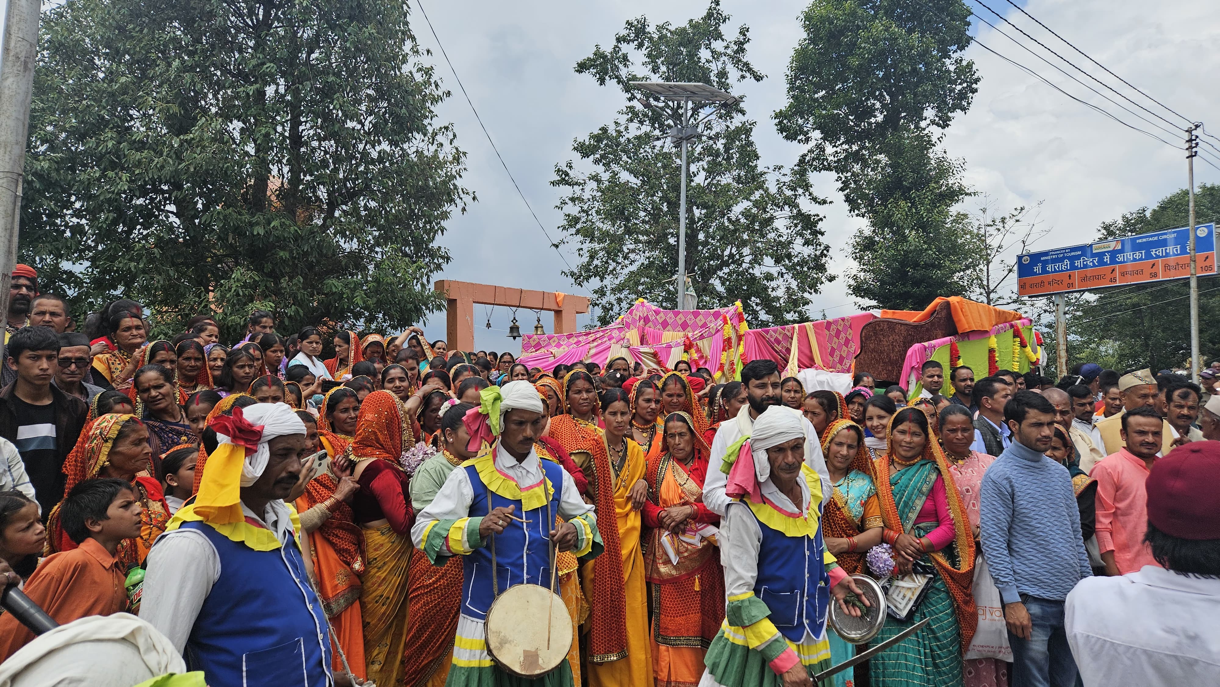 बाराही धाम में उमड़ा श्रद्धा का सैलाब, बाबा कल्याण दास जी महाराज का हुआ भव्य स्वागत पूर्व राज्यपाल भगत सिंह कोश्यारी व पूर्व विधानसभा अध्यक्ष गोविंद सिंह कुंजवाल भी रहे उपस्थित