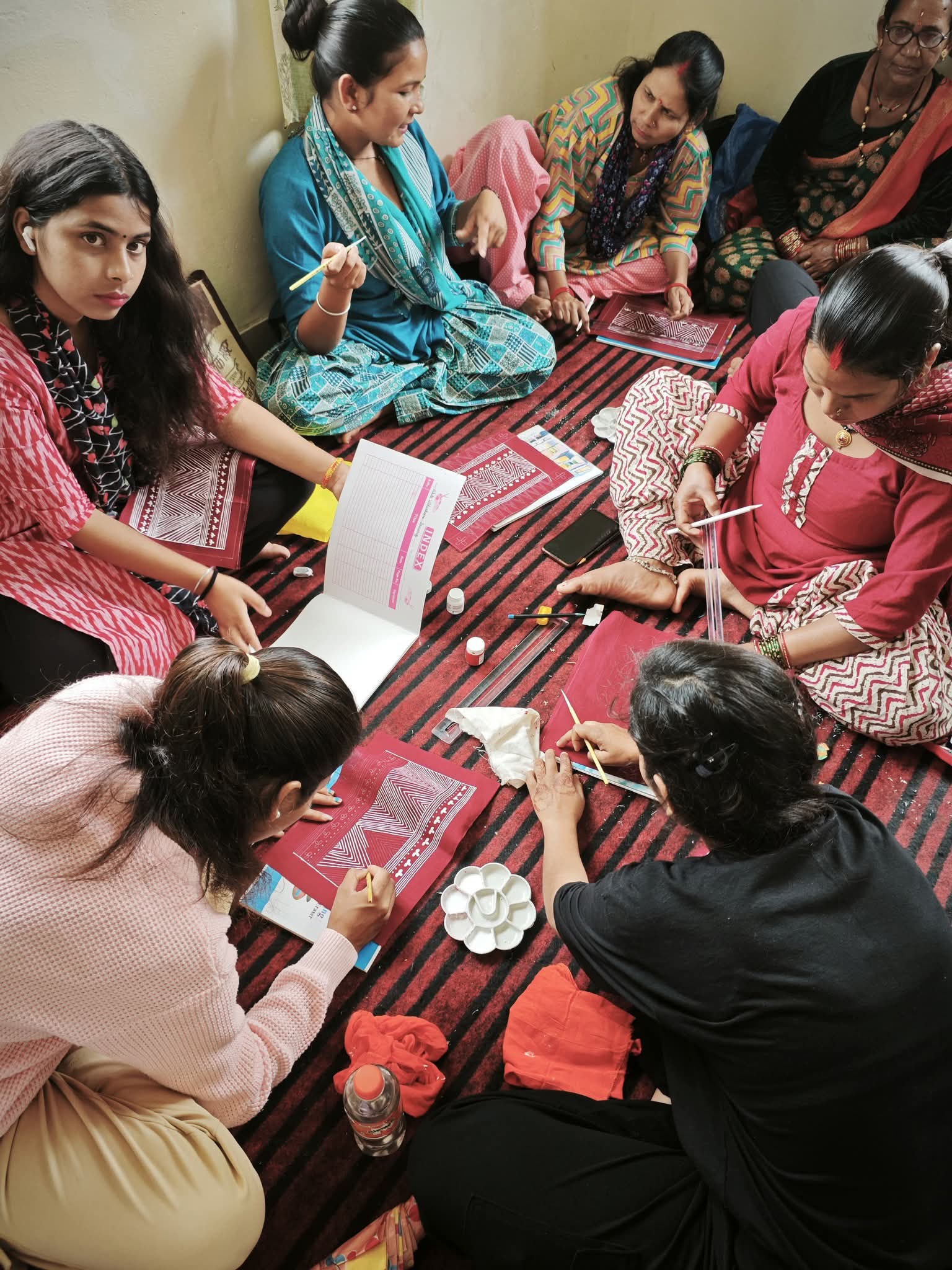 चम्पावत: एससीपी योजना के तहत 25 महिलाओं को ऐपण शिल्प में प्रशिक्षण, स्वरोजगार और संस्कृति संरक्षण की दिशा में कदम