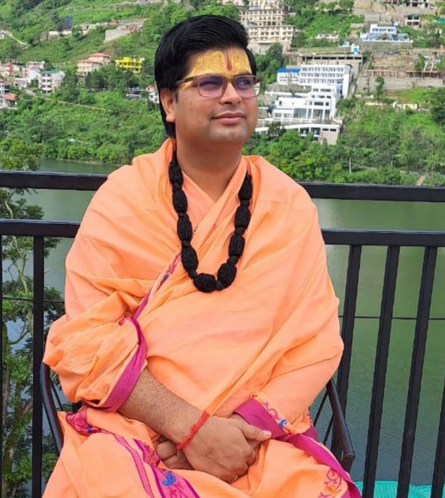 देवभूमि की संस्कृति, प्रकृति,संस्कृत एवं सनातन को जीवंत रूप देने में लगे हैं सीएम पुष्कर सिंह धामी-आचार्य प्रकाश कृष्ण शास्त्री, बच्चों को सोलह संस्कारों का पालन न कराए जाने से स्वयं माता-पिता भुगत रहे हैं अपने बच्चों का अभिशाप।