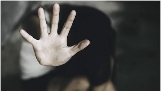 दिल दहला देने वाली वारदात : दुष्कर्म के बाद किशोरी की धारदार हथियार से हत्या, गन्ने के खेत में मिला शव