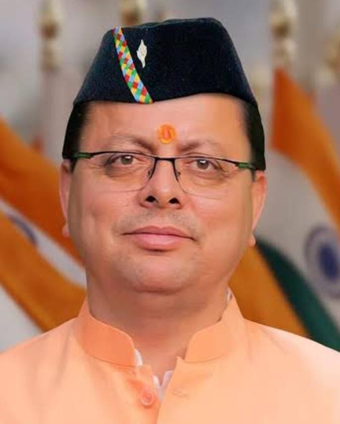 मुख्यमंत्री के प्रति अहसान प्रदर्शित करने के लिए आतुर हैं मॉडल जिले के लोग, आम जनता तो सीएम से मिलने में बाधक बन जाती हैं पार्टी के फोटो खिंचवाने वाले नेता