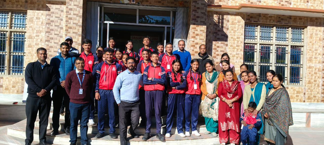गुरुकुलम एकेडमी लोहाघाट में उत्साह से मनाया रजत जयंती दिवस, प्रतियोगिताओं में उभरी नयी प्रतिभाएँ