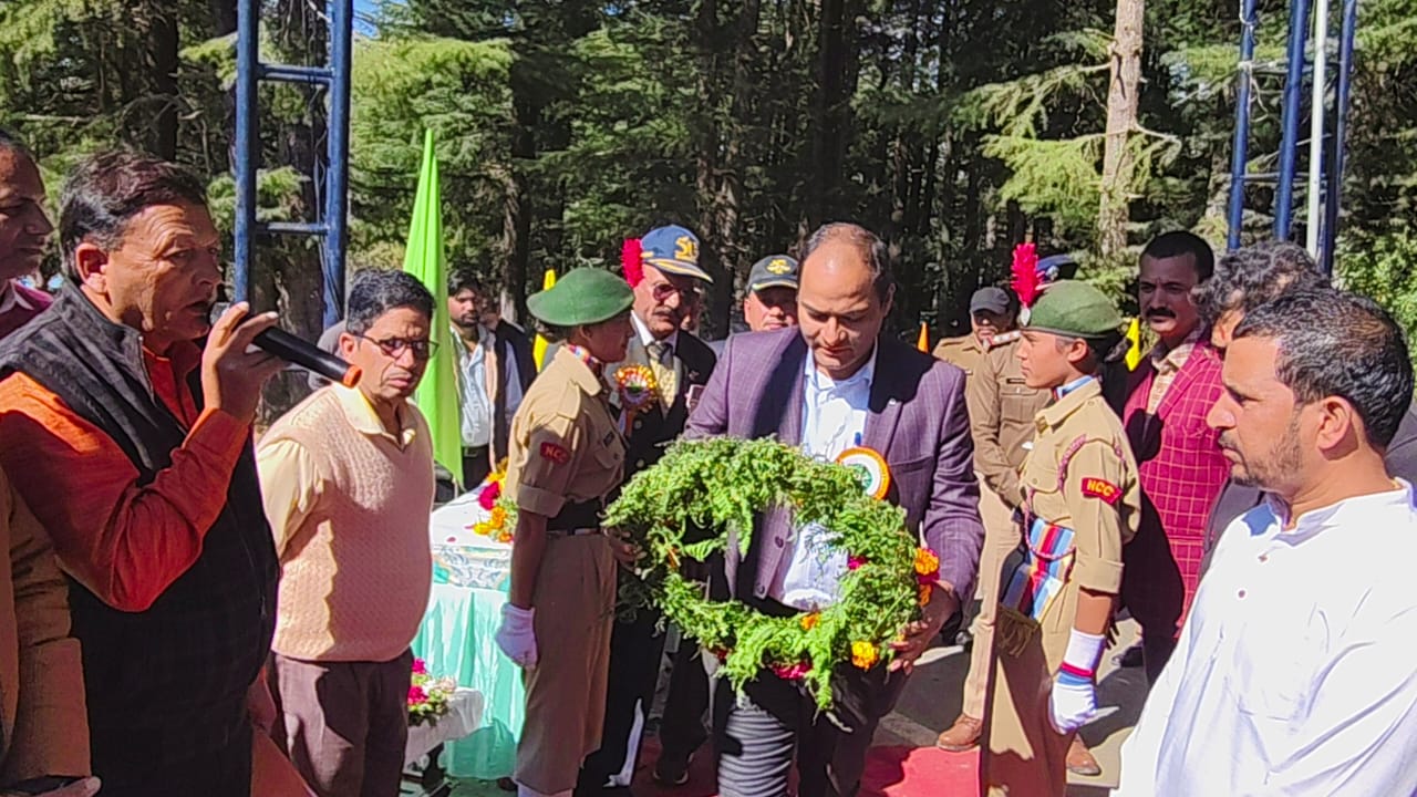 शौर्य, समर्पण और स्वाभिमान की मिसाल - शहीद शंकर दत्त राय को श्रद्धांजलि,  वीर सपूत की याद में उमड़ा जनसैलाब, राष्ट्रभक्ति से गूंजा राय नगर चौड़ी।