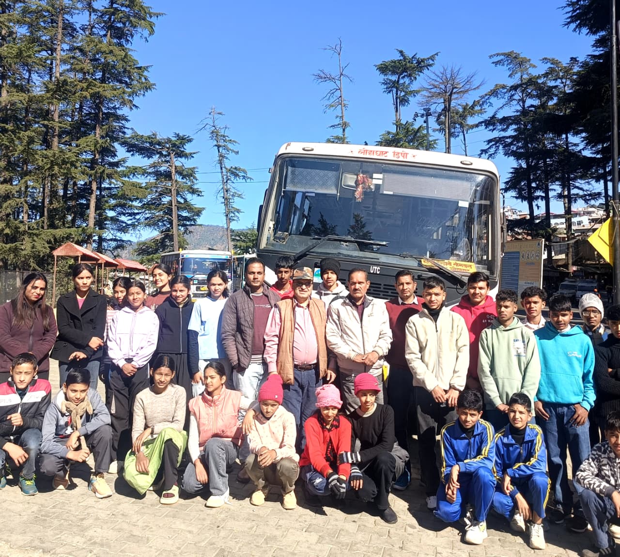 चंपावत से 36 बाल वैज्ञानिक हल्द्वानी रवाना, डॉ. एपीजे अब्दुल कलाम राज्य विज्ञान महोत्सव में करेंगे प्रतिभा का प्रदर्शन