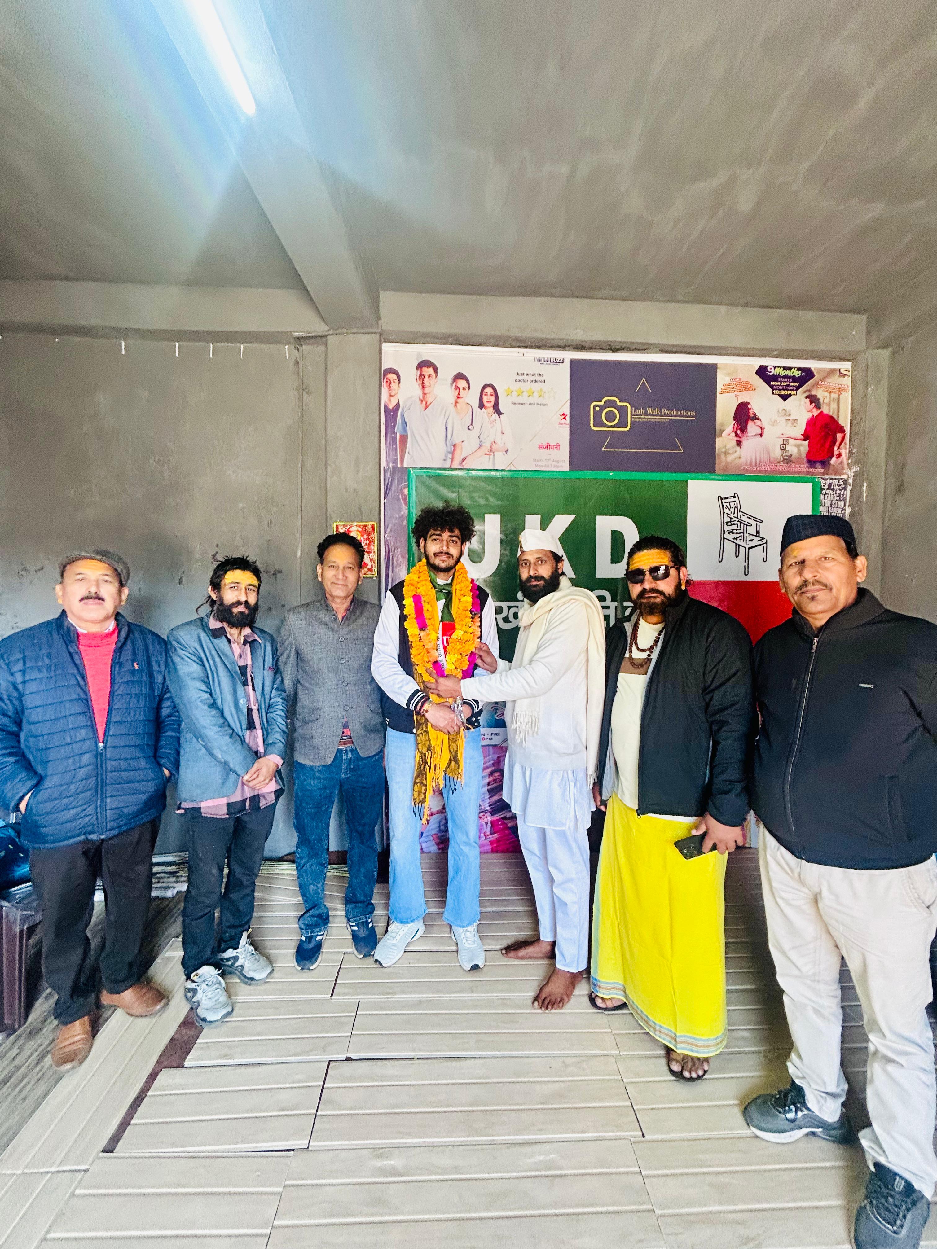 यूकेडी ने युवा प्रकोष्ठ को दी नई ऊर्जा - अमित बिनवाल को चंपावत, धर्मवीर नेगी को अल्मोड़ा और हरीश तिवारी को नैनीताल की सौंपी कमान,   फील्ड मार्शल दिवाकर भट्ट श्रद्धांजलि यात्रा लोहाघाट पहुँची; युवाओं को अधिक संख्या में जोड़ने की रणनीति पर जोर।