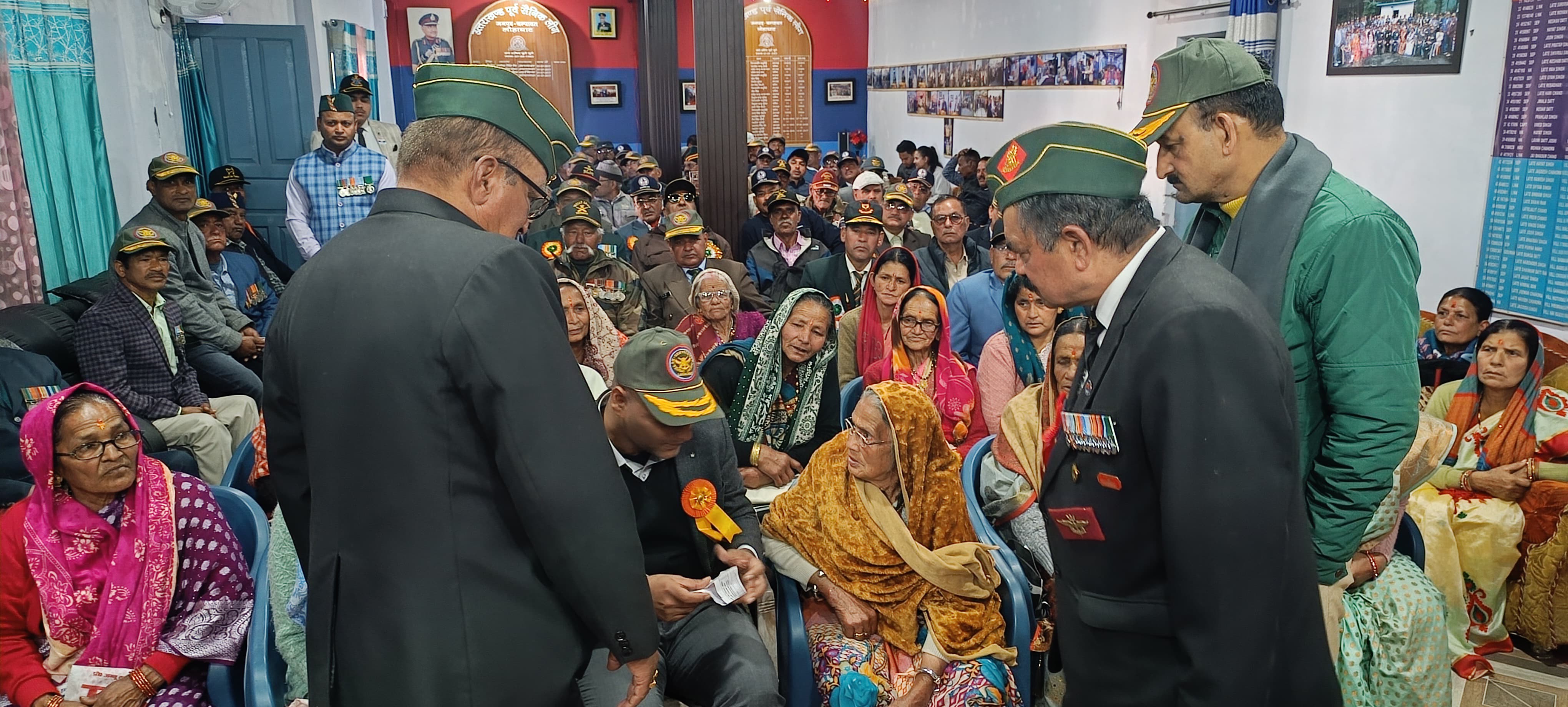 विजय दिवस पर लोहाघाट में वीर शहीदों को नमन, एकता मार्च एवं सम्मान समारोह का आयोजन