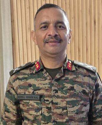 लोहाघाट का लाल, चंपावत का गौरव, मेजर जनरल मनोज खर्कवाल की उपलब्धि ने मॉडल जिले की सैन्य परंपरा को दी नई ऊंचाई।