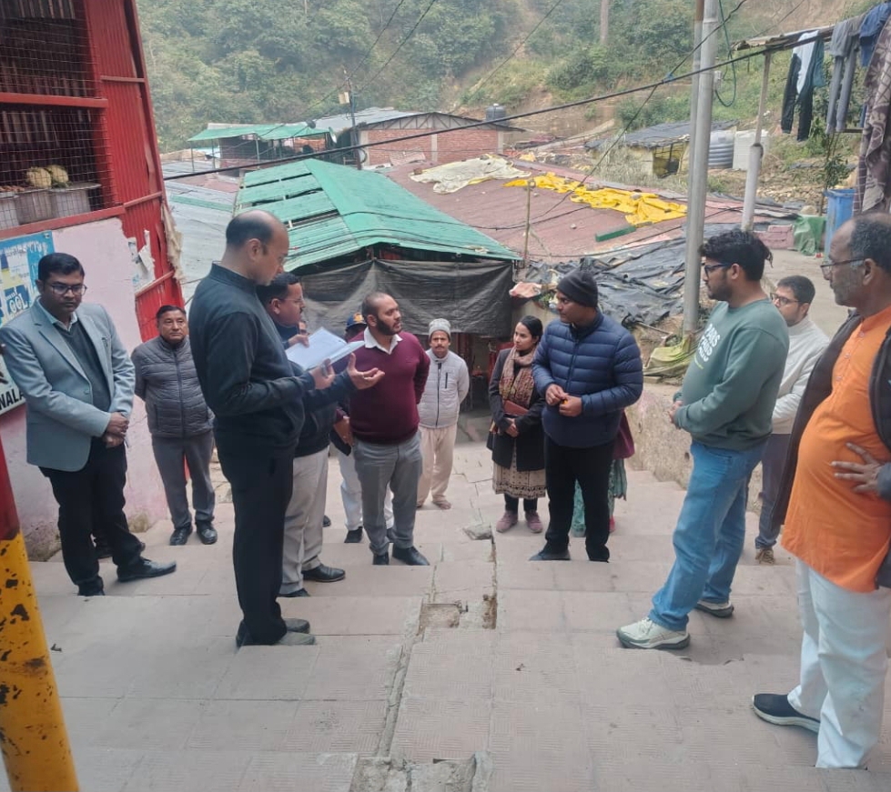 पूर्णागिरि मेले की तैयारियों का जिलाधिकारी ने किया स्थलीय निरीक्षण