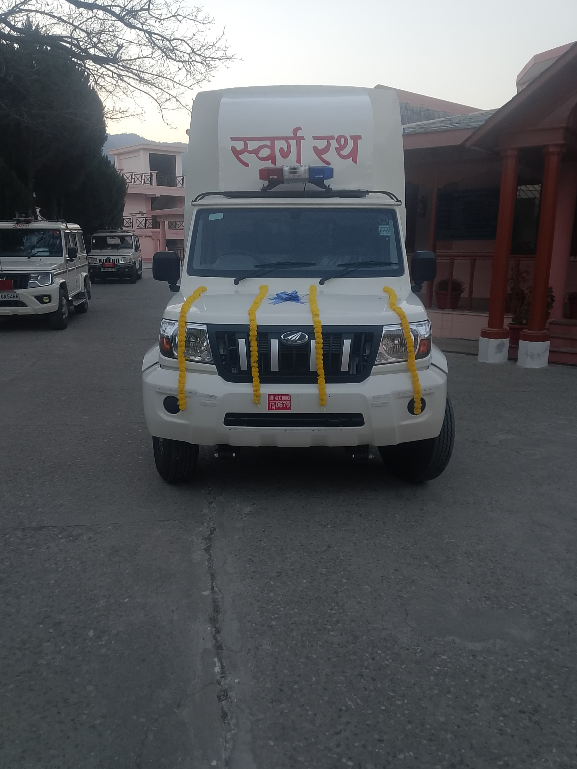 चम्पावत स्वास्थ्य विभाग को मिला स्वर्ग रथ, गरीबों व जरूरतमंदों को मृतकों को घर पहुंचाने में मिलेगी बड़ी सहायता, आपात स्थितियों में राहत