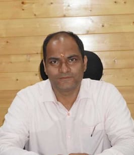 विदेश में नौकरी का सुनहरा मौका: चंपावत के युवाओं के लिए खुला ग्लोबल कैरियर का रास्ता, जर्मनी-जापान में ₹2.5 लाख तक सैलरी-भाषा प्रशिक्षण के साथ सरकार दे रही अंतरराष्ट्रीय रोजगार का मंच।