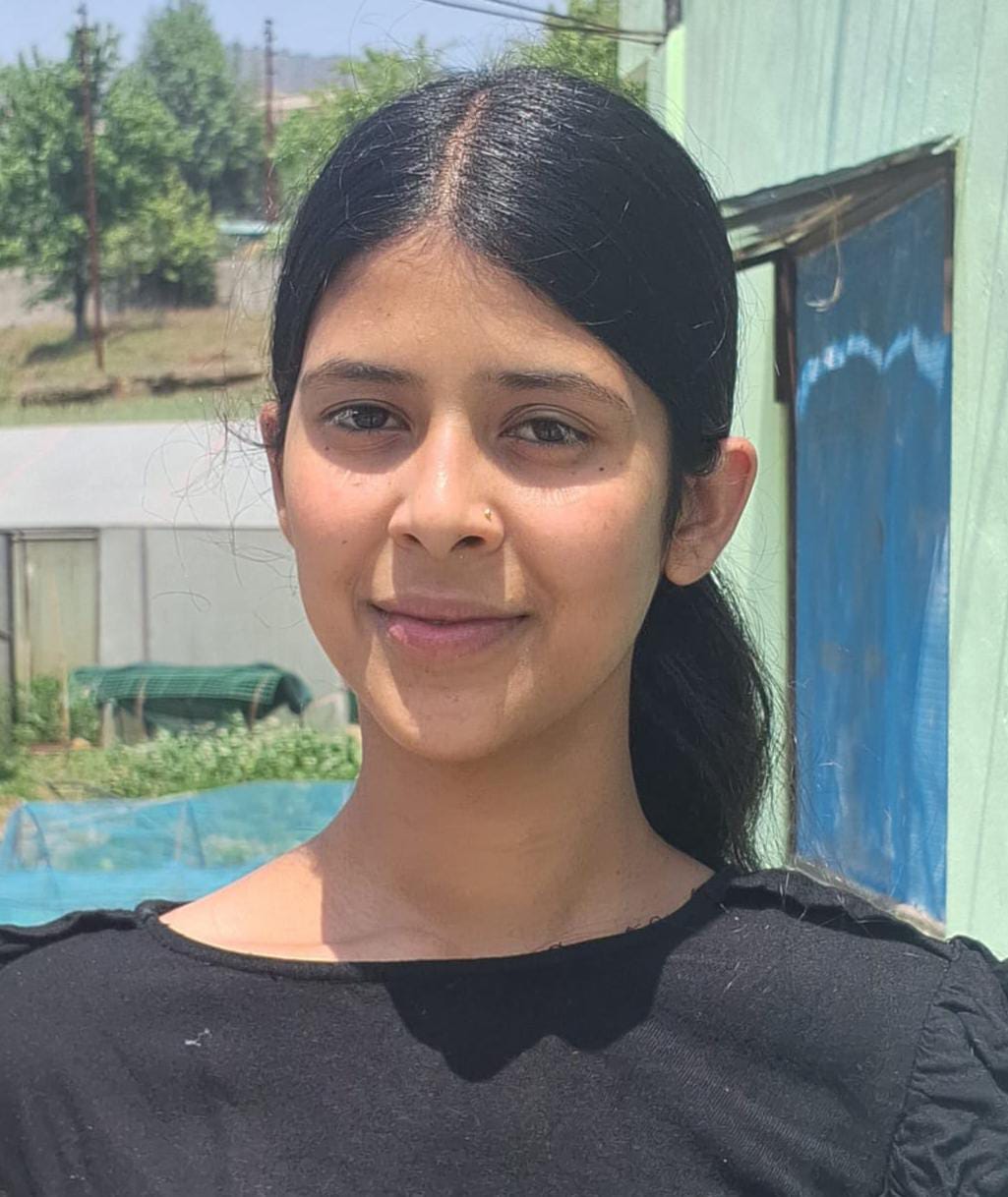 बोर्ड में चंपावत का जलवा: हाईस्कूल में 5वां, इंटर में चौथा स्थान, टॉप-25 में 11 छात्र शामिल, हिमानी उप्रेती व यश अवस्थी बने जिला टॉपर।