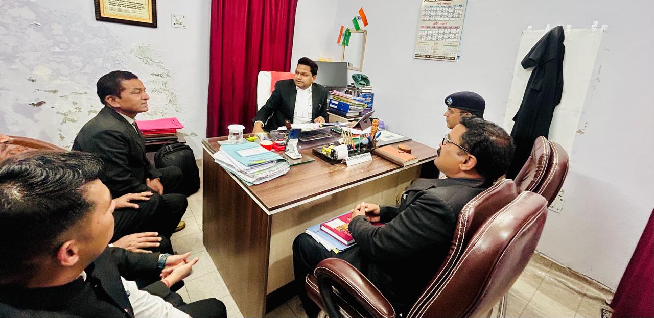 गंगोलीहाट में राष्ट्रीय लोक अदालत की तैयारियों को लेकर प्री-बैठक सम्पन्न, 9 मई को होगा आयोजन।