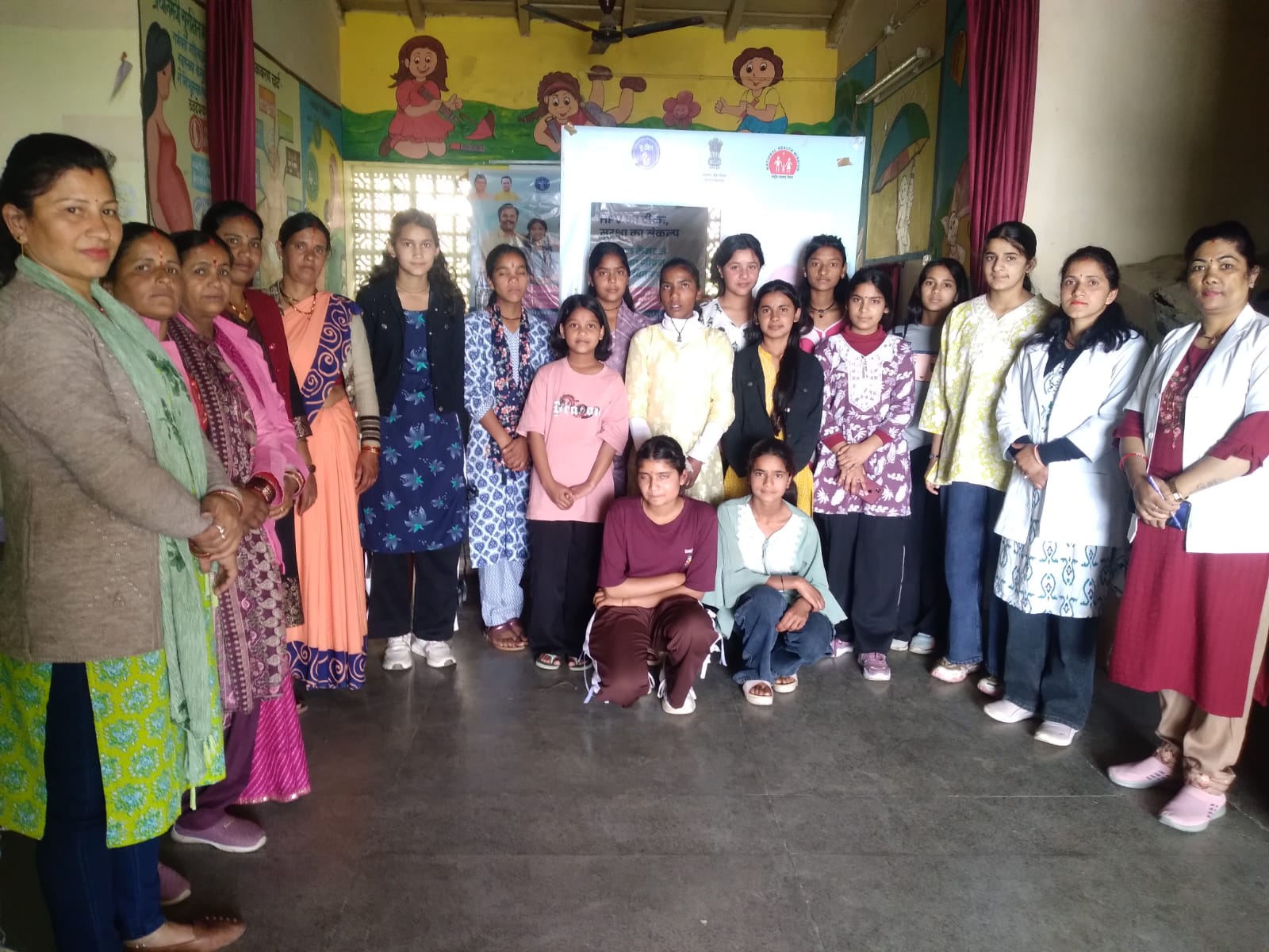 गंगोलीहाट में पिंक डे पर HPV टीकाकरण अभियान को मिली गति, 65 बच्चों को लगा जीवनरक्षक टीका।