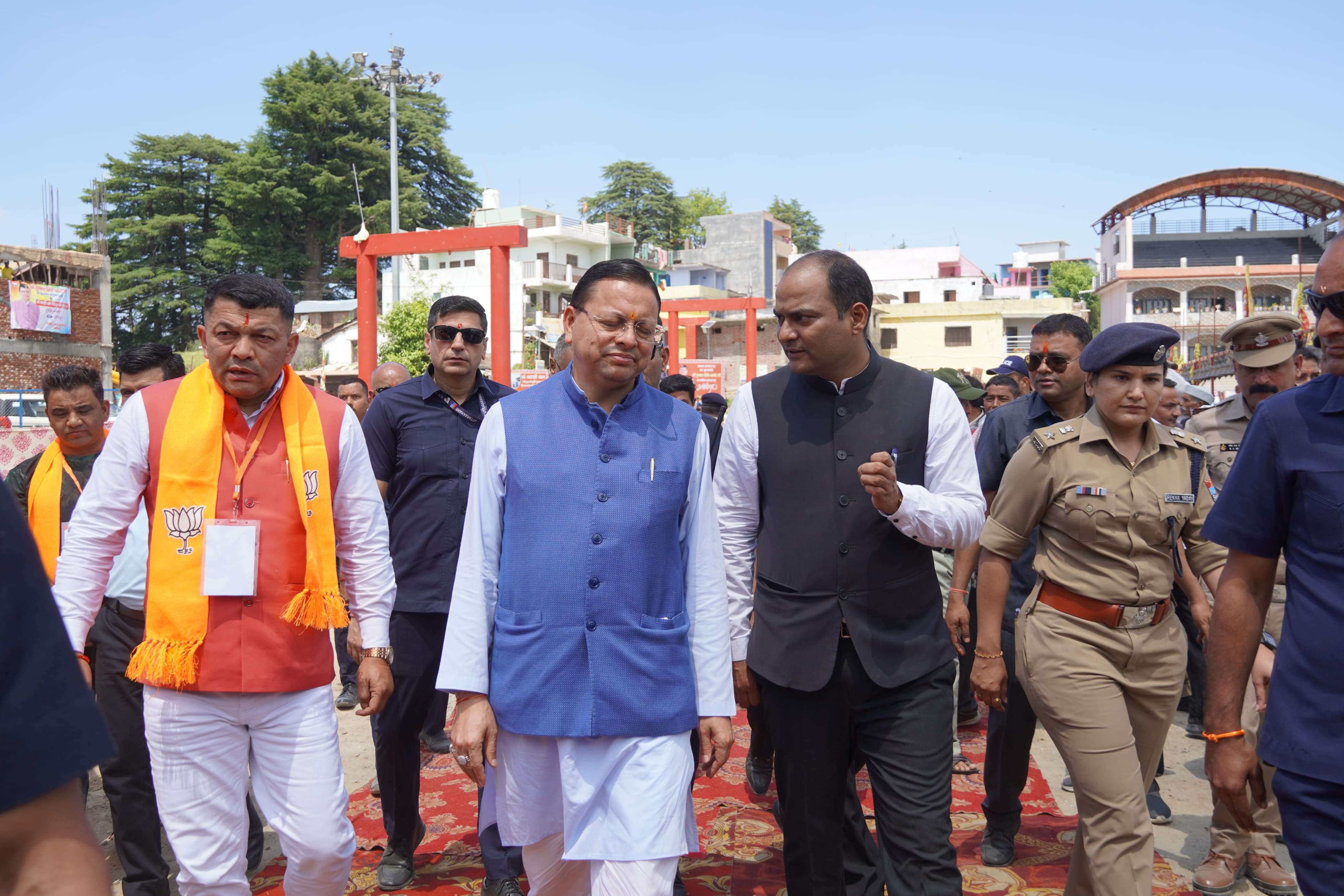 माँ वाराही धाम का होगा दिव्य कायाकल्प, धार्मिक पर्यटन के वैश्विक मानचित्र पर चमकेगा देवीधुरा : मुख्यमंत्री धामी, ₹15 करोड़ की लागत से होगा भव्य पुनर्निर्माण, आधुनिक सुविधाओं के साथ संरक्षित रहेगी धाम की पौराणिक गरिमा।
