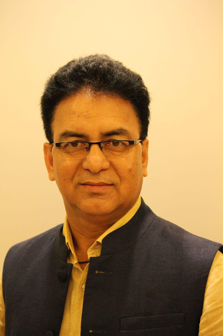 लड़वाल स्टेट में आज सजेगा प्रतिभा सम्मान समारोह, मेधावियों पर बरसेगा लाखों का पुरस्कार, छात्रों के साथ माता-पिता और गुरुजनों को भी मिलेगा सम्मान, उद्यमी नरेंद्र सिंह लड़वाल पिछले एक दशक से जगा रहे शिक्षा की अलख।