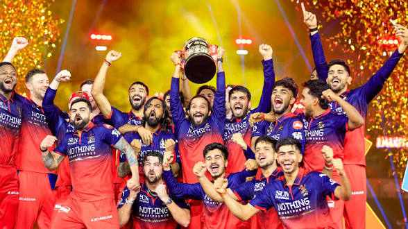 आईपीएल 2026 फाइनल: आरसीबी ने लगातार दूसरी बार जीता खिताब।