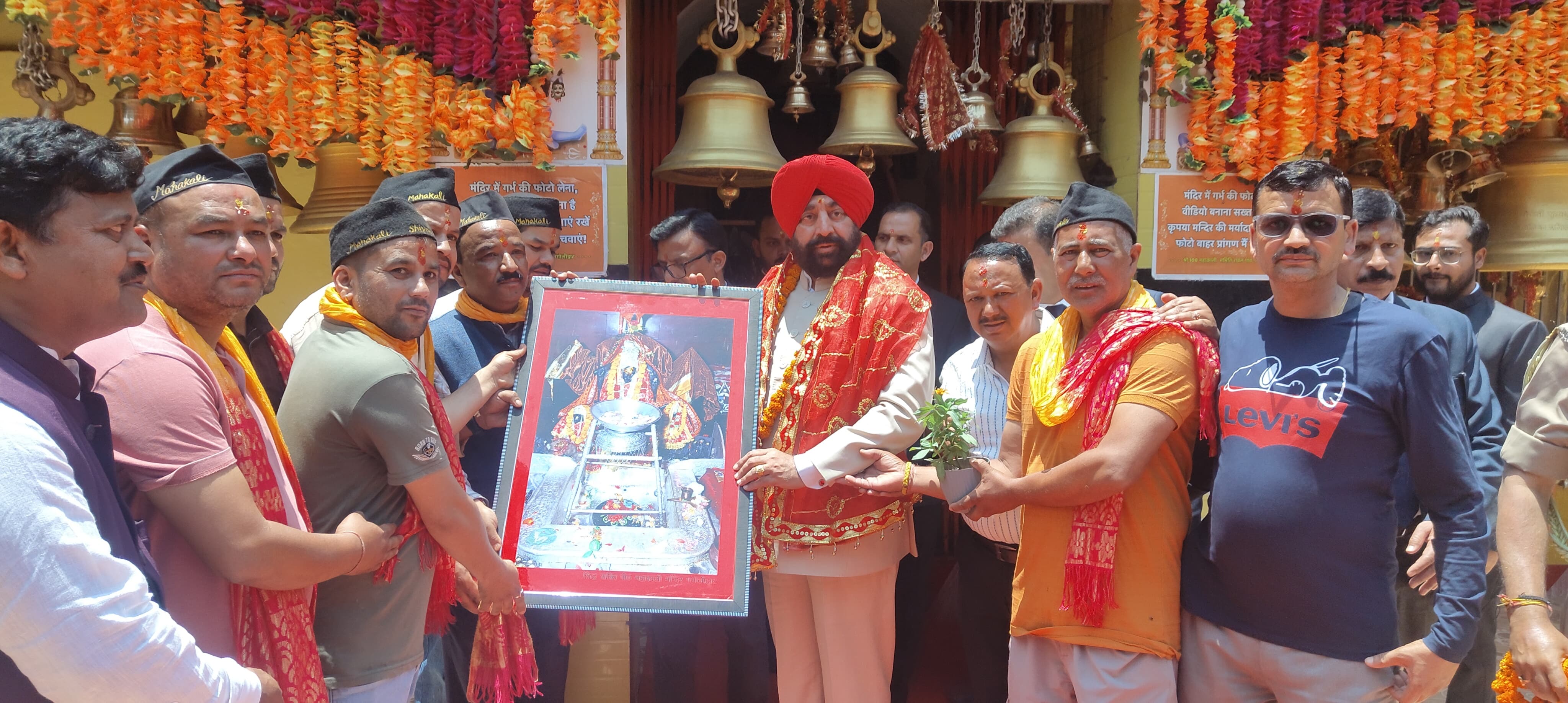 उत्तराखंड: मां महाकाली मंदिर के सौंदर्यीकरण में लोनिवि पर लापरवाही के गंभीर आरोप, मंदिर समिति ने राज्यपाल से की शिकायत।