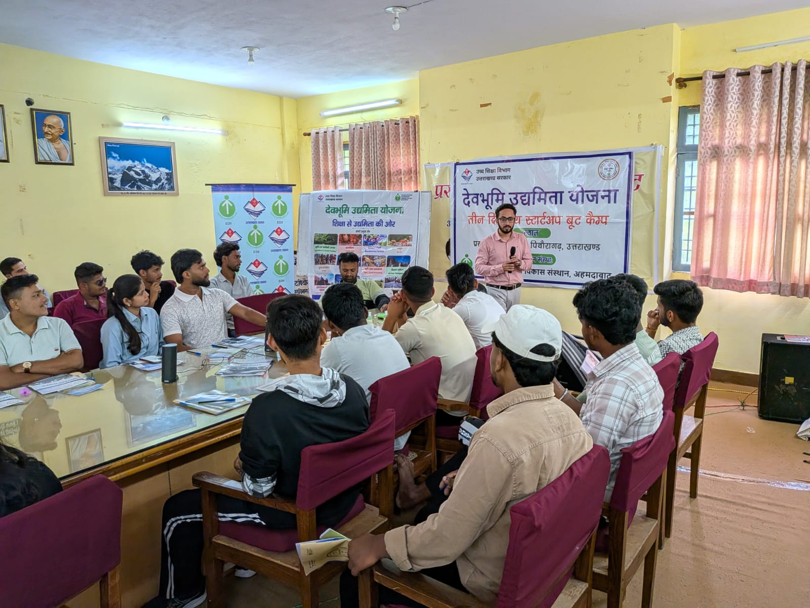 देवभूमि उद्यमिता योजना के अन्तर्गत भारतीय उद्यमिता संस्थान, अहमदाबाद द्वारा 3 दिवसीय उद्यमिता आवासीय बूट कैंप का सफल समापन।