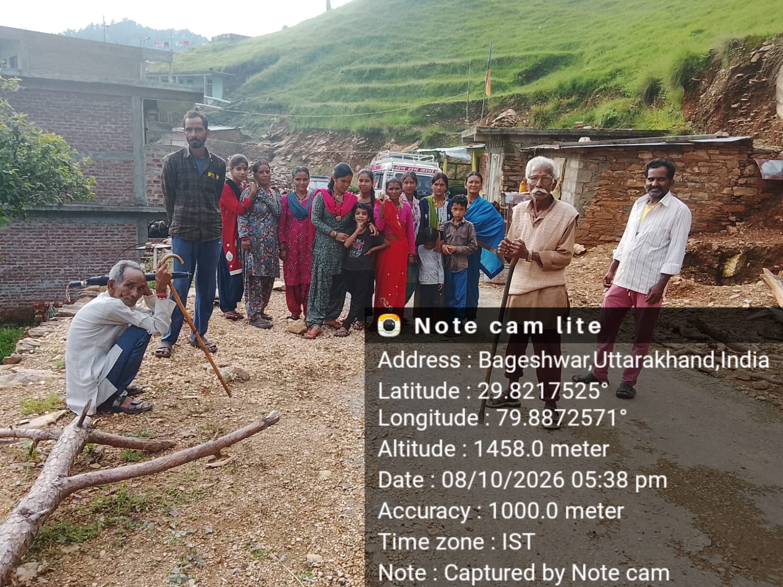 धारी धुमलाकोट में पेयजल संकट से भड़के ग्रामीण, अनशन और चुनाव बहिष्कार की चेतावनी।