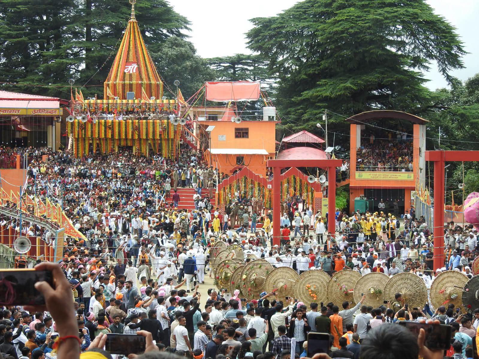 बग्वाल मेले में आयोजित होगा बहुउद्देशीय शिविर, माँ वाराही मंदिर परिसर में 25 अगस्त को ग्रामीणों को मौके पर मिलेंगे जन कल्याणकारी योजनाओं के लाभ