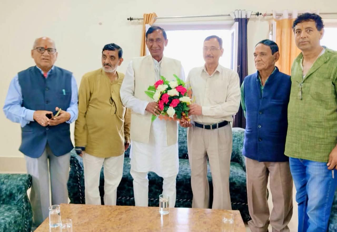 गंगोलीहाट को बड़ी सौगात: चंडाक-बांस-आंवलाघाट-गंगोलीहाट मार्ग और 60 मीटर पुल के लिए ₹15.30 करोड़ स्वीकृत।