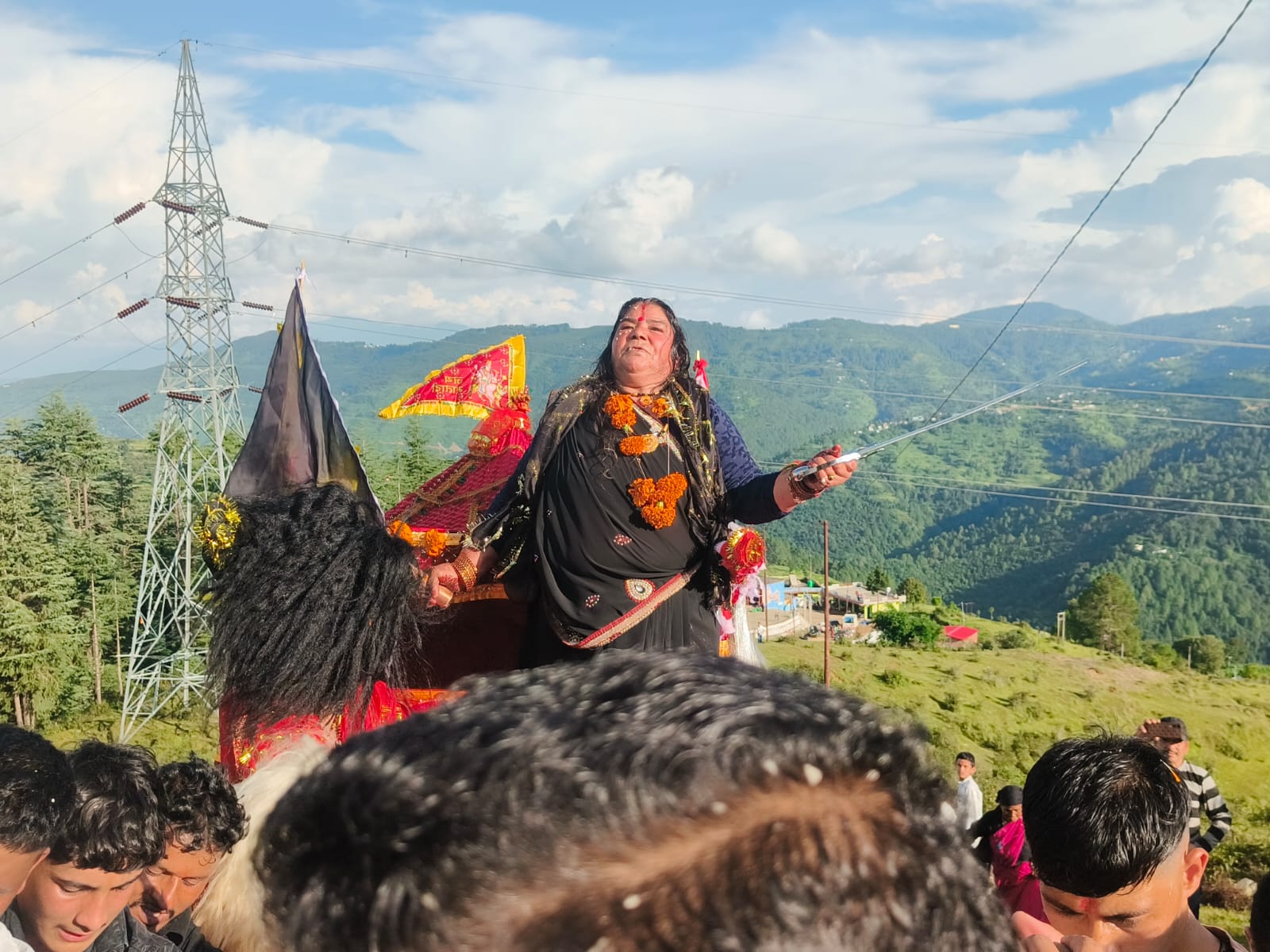 देवरथ यात्रा और विशाल भंडारे के साथ चामी चौमेल अषाढ़ी मेले का भव्य समापन