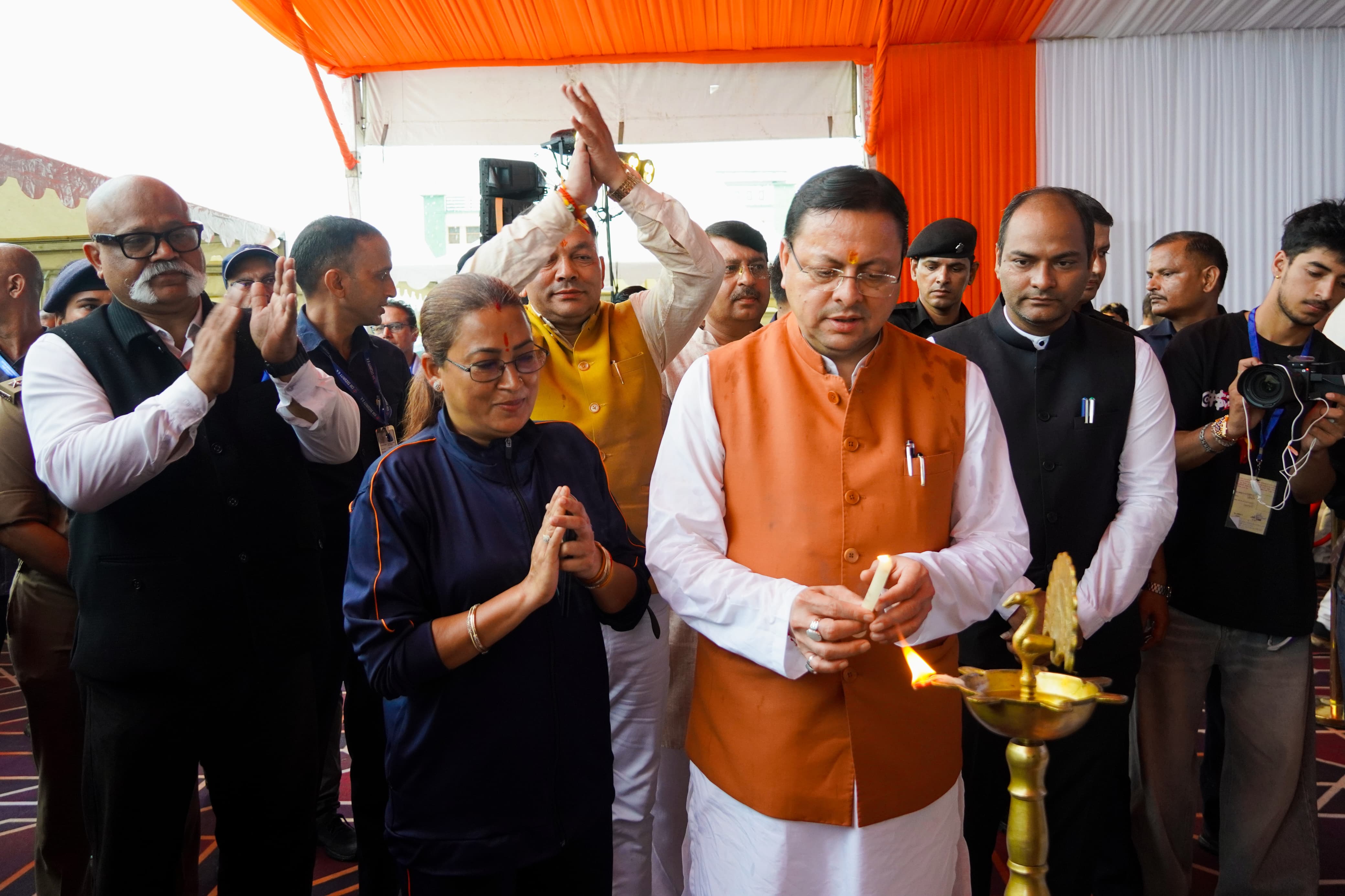 खेल महाकुम्भ-2026 का टनकपुर में हुआ भव्य आगाज, सीएम धामी ने खिलाड़ियों को थमाई मशाल