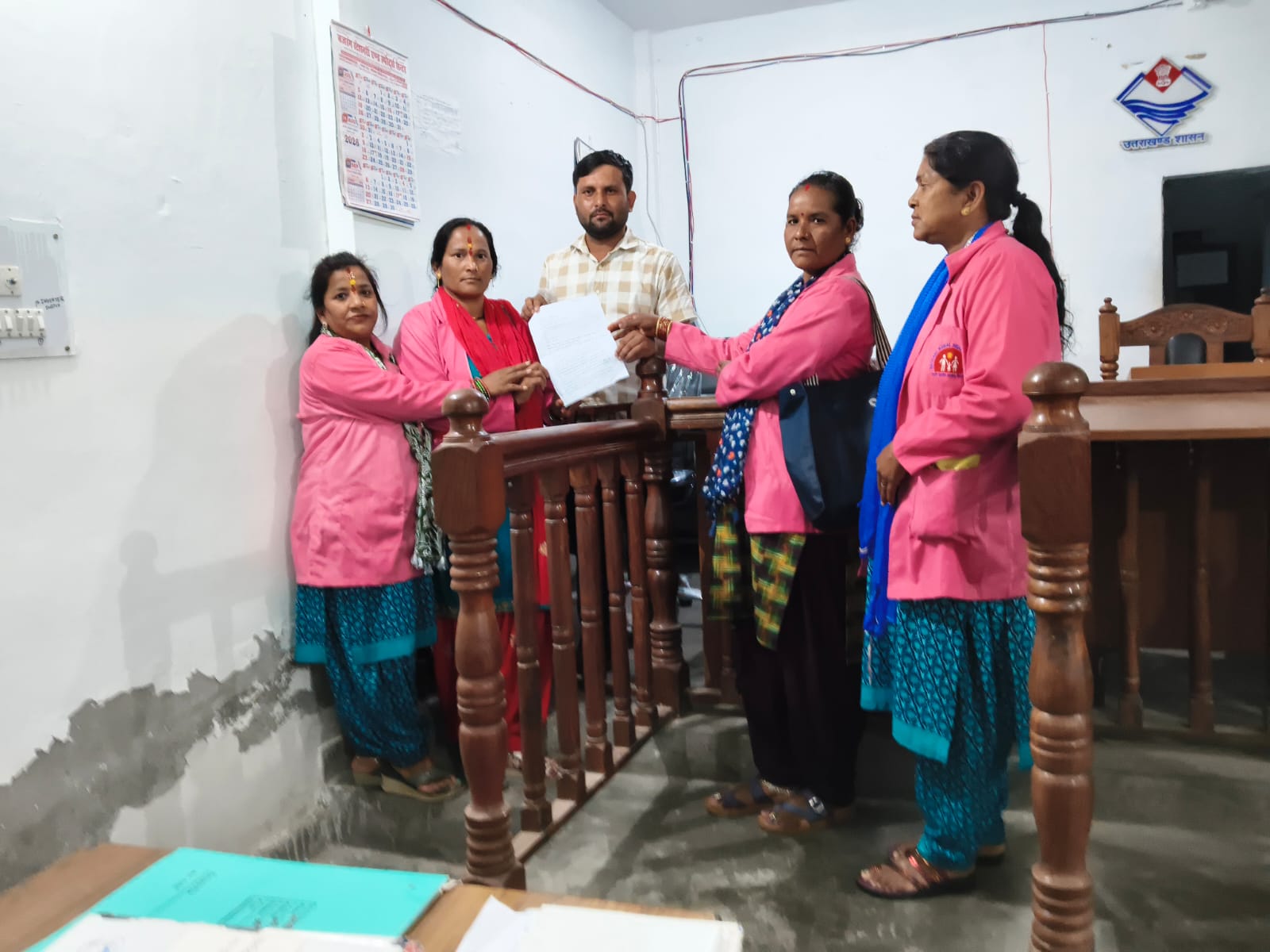 गंगोलीहाट में आशा हेल्थ वर्करों ने खोला मोर्चा, मांगों को लेकर एसडीएम के माध्यम से मुख्यमंत्री को भेजा ज्ञापन