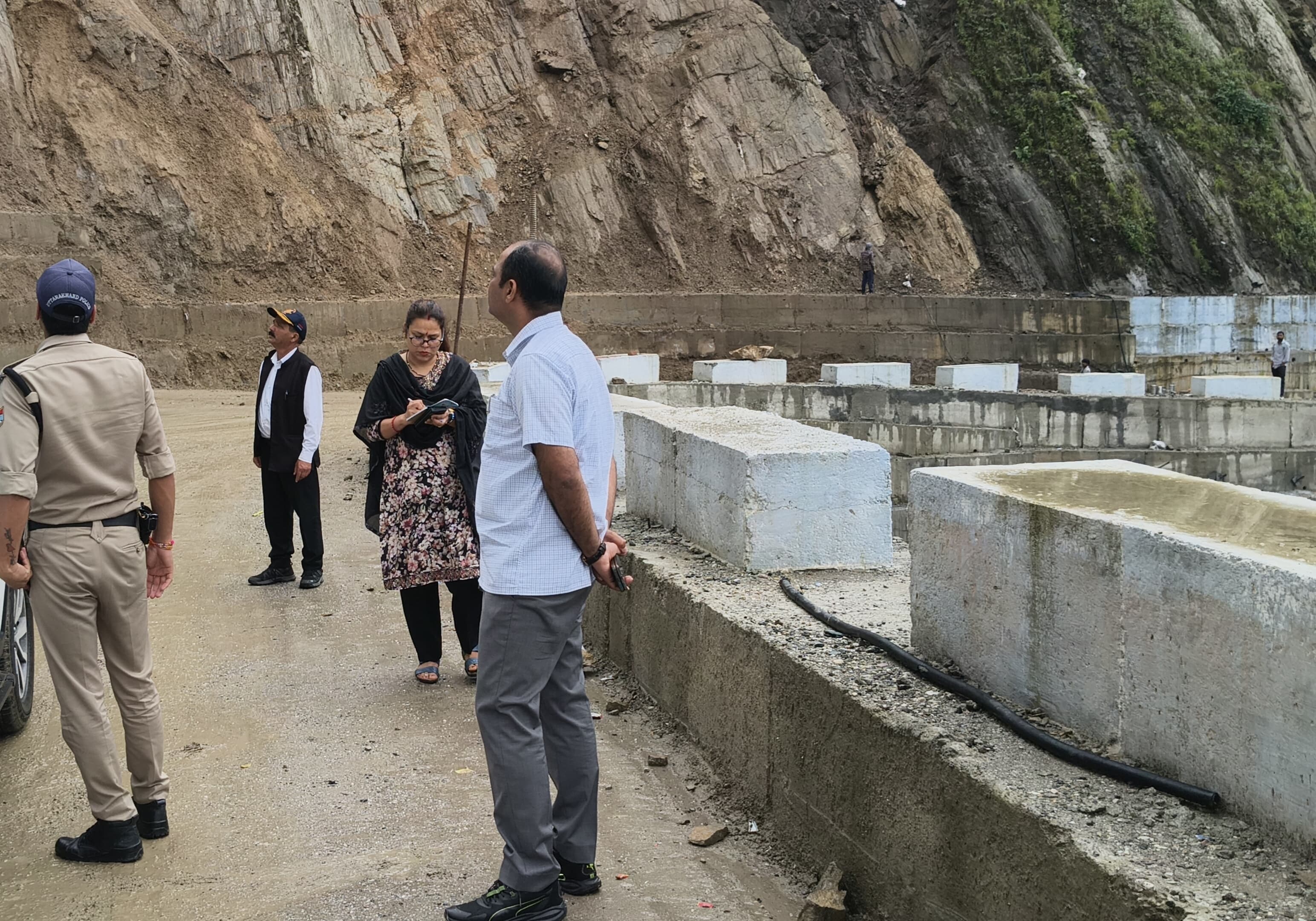 NH-09 पर आपदा सुधार कार्य पूर्ण, ऑरेंज अलर्ट के बीच भी दिन-रात सुचारू आवागमन।
