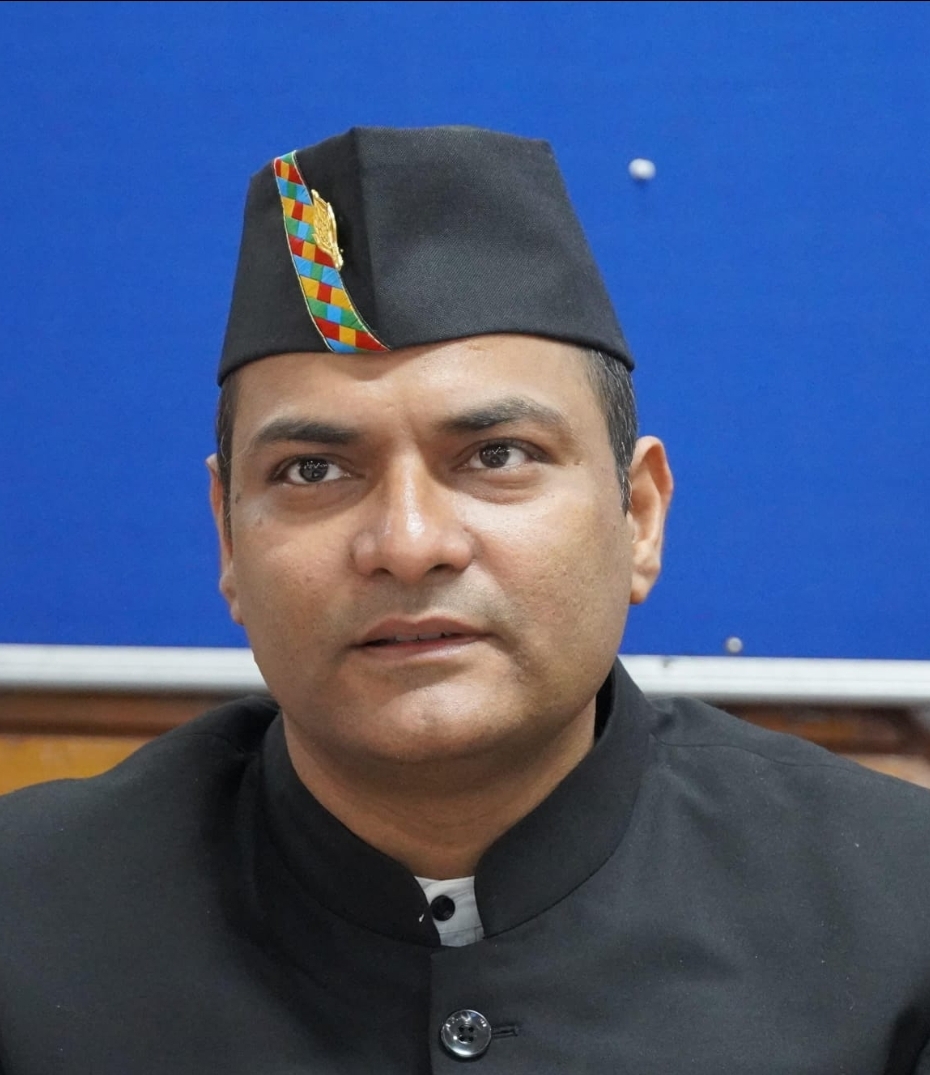 भारी बारिश के बीच चम्पावत प्रशासन अलर्ट, डीएम ने कहा- बेहद जरूरी हो तभी करें यात्रा।