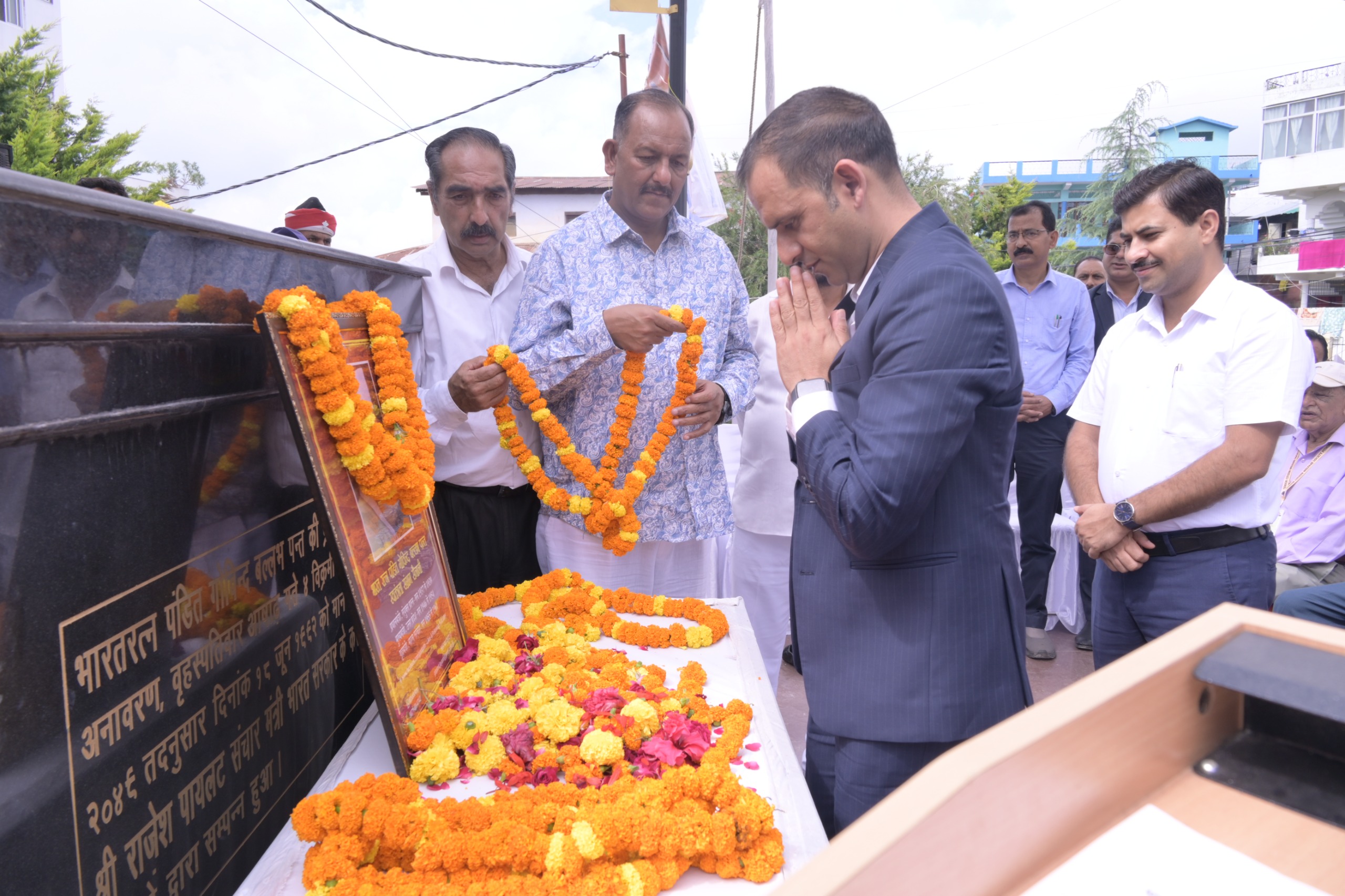 पंडित गोविंद बल्लभ पंत की 139वीं जयंती पर जनपद में विविध कार्यक्रम आयोजित, पुष्पांजलि अर्पित कर किया गया भावपूर्ण स्मरण