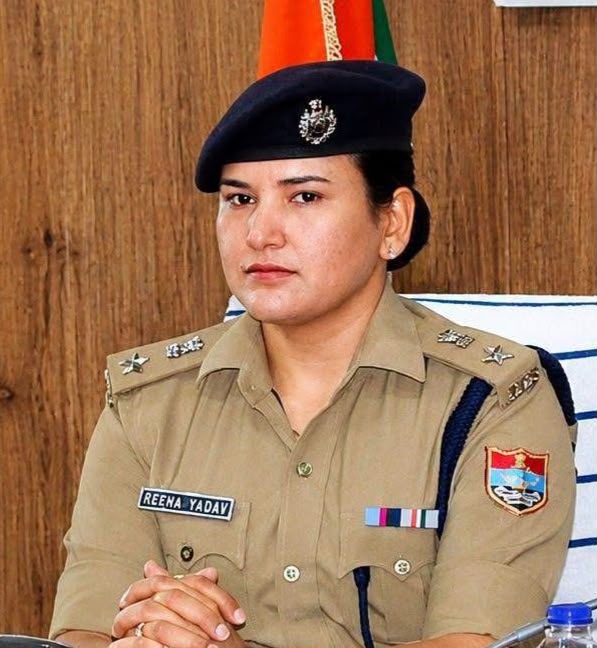लोहाघाट की लधिया घाटी में पुलिस का बड़ा एक्शन, 1.139 किलो चरस के साथ तस्कर गिरफ्तार।