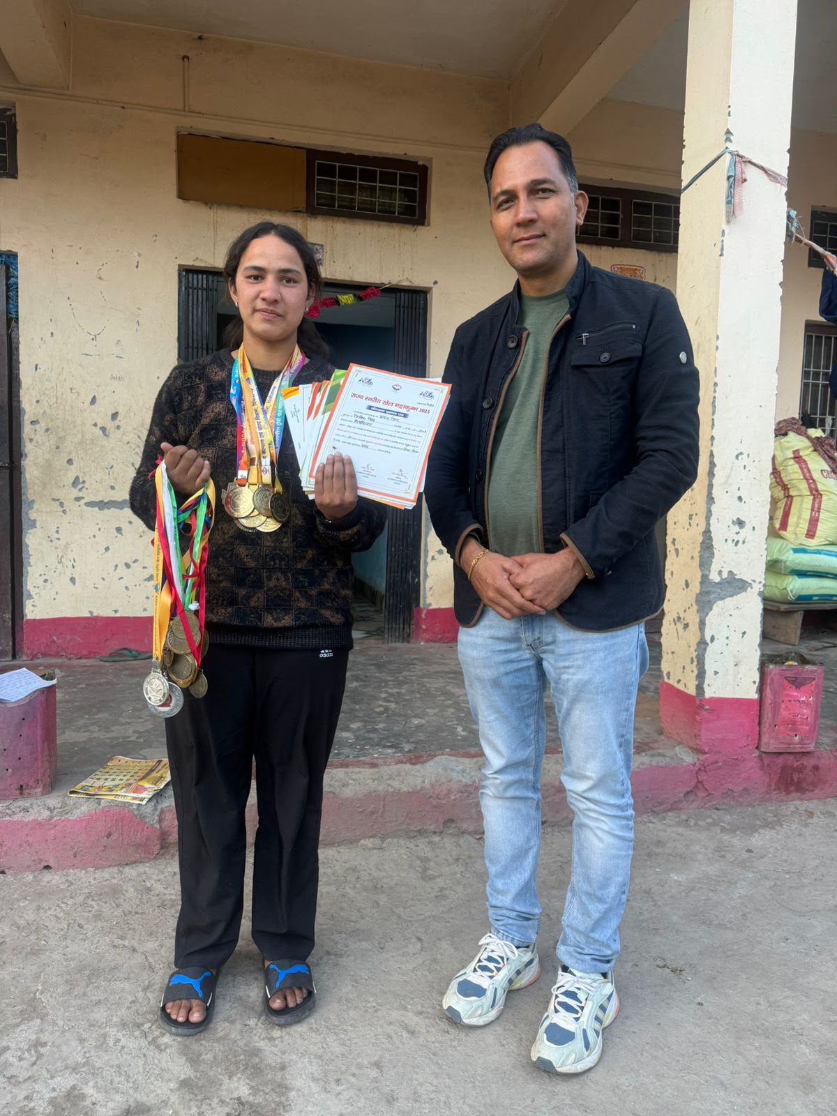 भावना बिष्ट ने गंगोलीहाट का नाम रौशन किया राज्य स्तर पर।