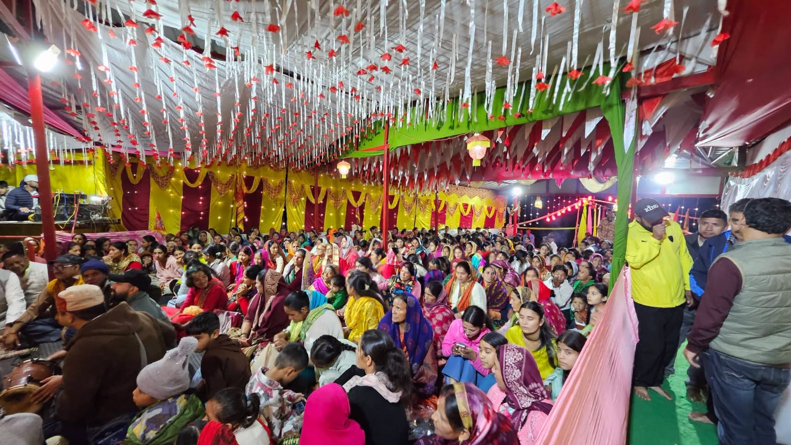 रेगड़ू नंदा देवी मंदिर में गूंजे जयकारे, भव्य भंडारे के साथ दो दिवसीय धार्मिक आयोजन संपन्न।