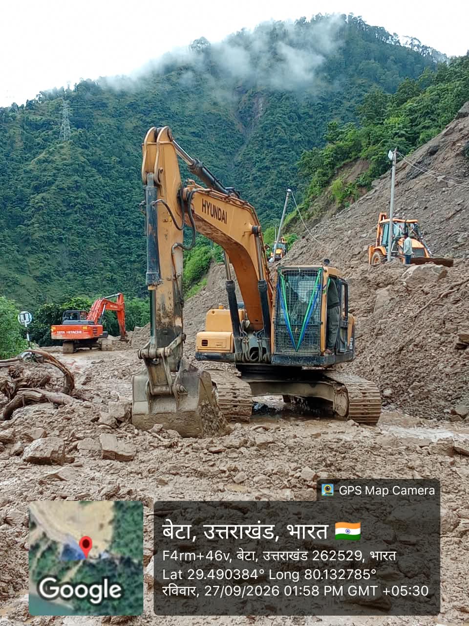 भारी बारिश के बीच प्रशासन की मुस्तैदी से जिले की सड़कों पर यातायात रहा सुचारु।