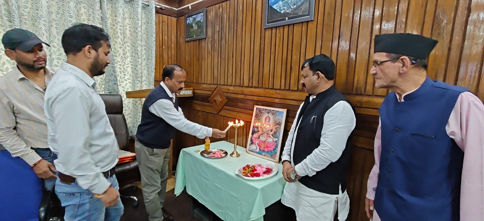 वरिष्ठ नागरिक समाज की अमूल्य धरोहर, उनका सम्मान हम सभी की जिम्मेदारी